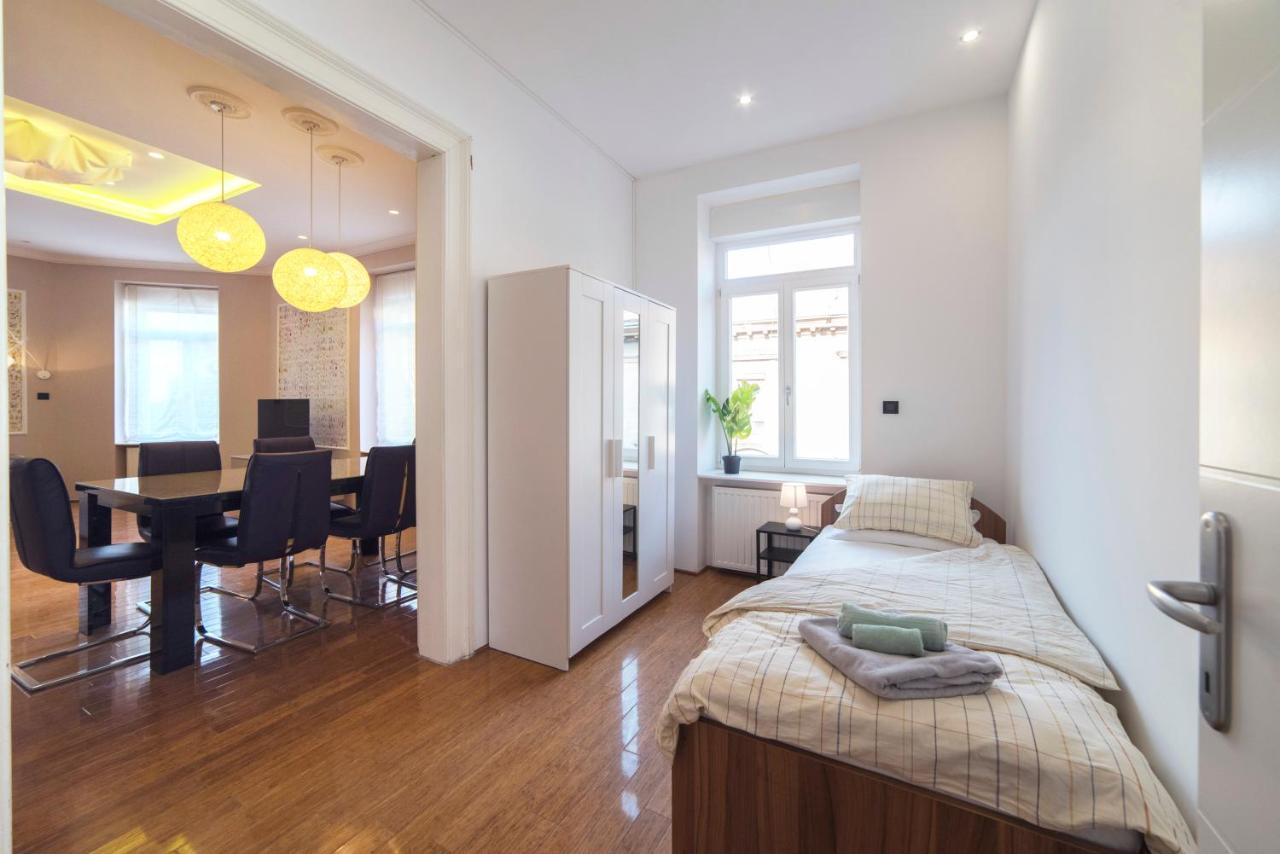 Agape Apartments Zagabria Esterno foto